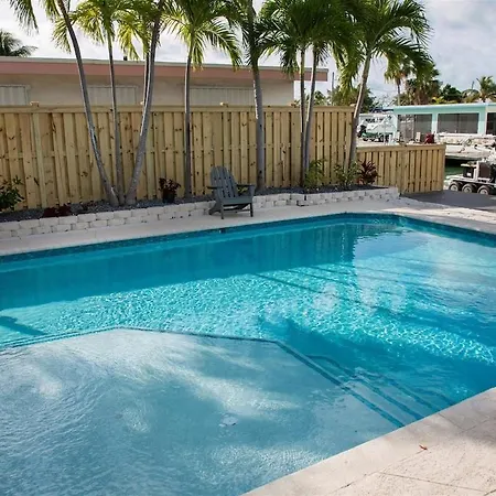 Reel Deal - Waterfront Pool Home, 76' Dock